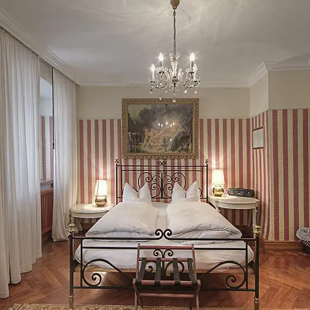 Orphee - Kleines Haus Hotel